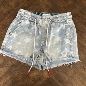 Light washed star jean shorts, size xs